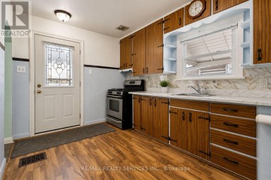 215 HIGHBURY AVENUE N London East (East M) Ontario photo 2