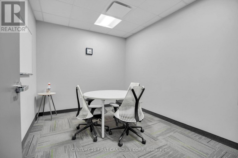700 YORK STREET, London East (East L), Ontario, N5W2S8