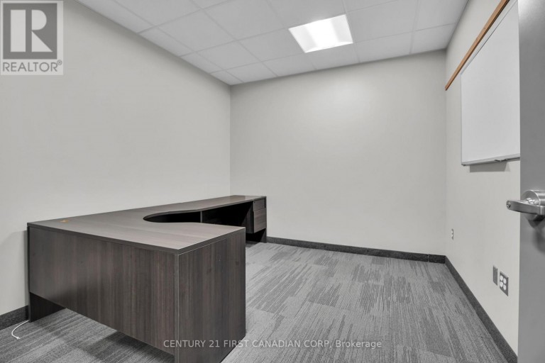 700 YORK STREET, London East (East L), Ontario, N5W2S8