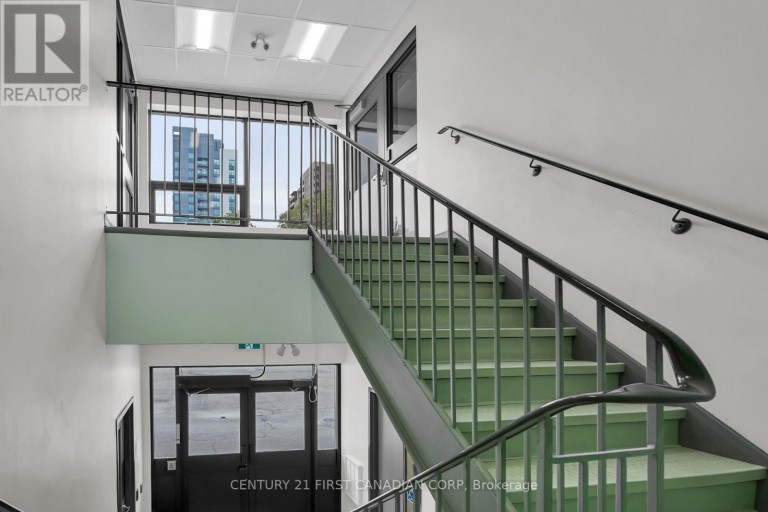 700 YORK STREET, London East (East L), Ontario, N5W2S8