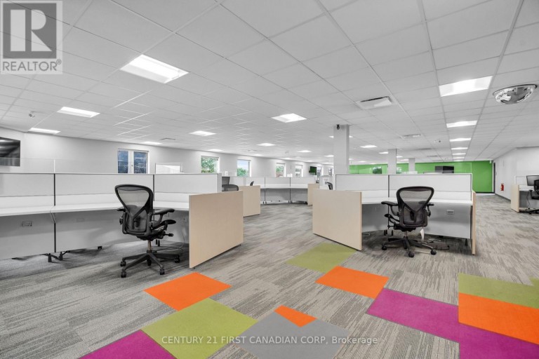 700 YORK STREET, London East (East L), Ontario, N5W2S8