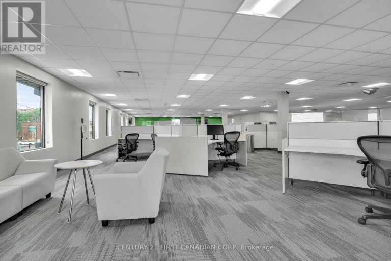 700 YORK STREET, London East (East L), Ontario, N5W2S8
