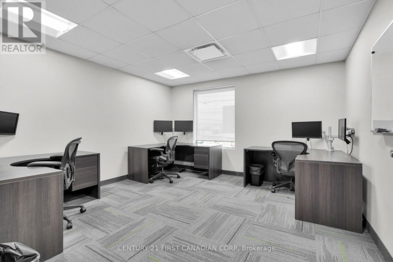 700 YORK STREET, London East (East L), Ontario, N5W2S8