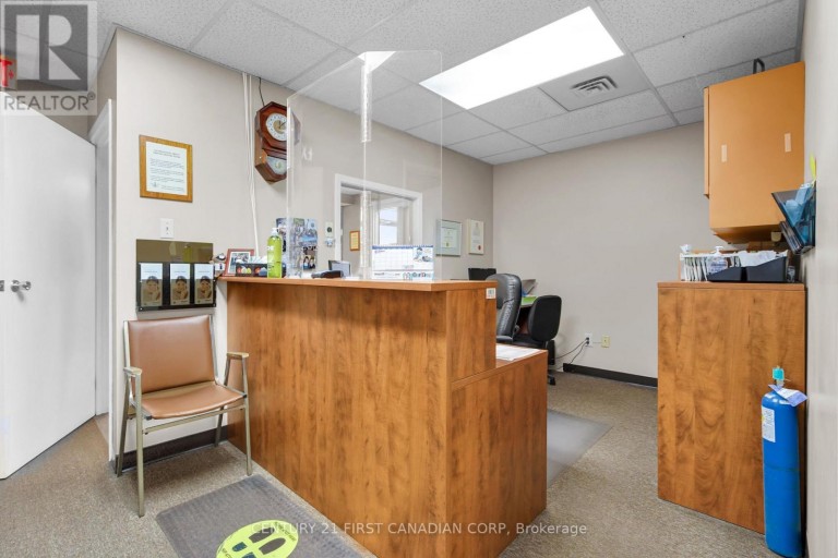 700 YORK STREET, London East (East L), Ontario, N5W2S8
