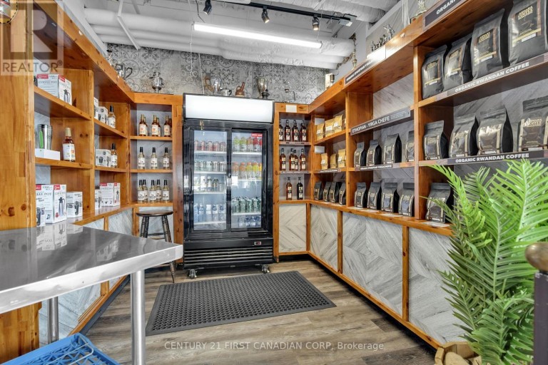 700 YORK STREET, London East (East L), Ontario, N5W2S8