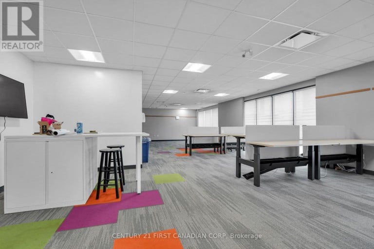 700 YORK STREET, London East (East L), Ontario, N5W2S8
