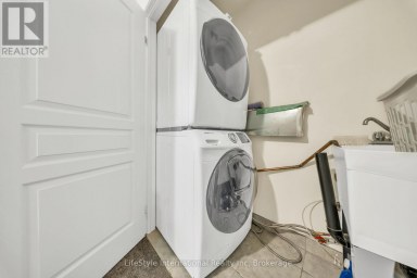 87 - 88 DECORSO DRIVE Guelph (Kortright East) Ontario photo 17