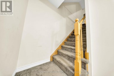 87 - 88 DECORSO DRIVE Guelph (Kortright East) Ontario photo 3