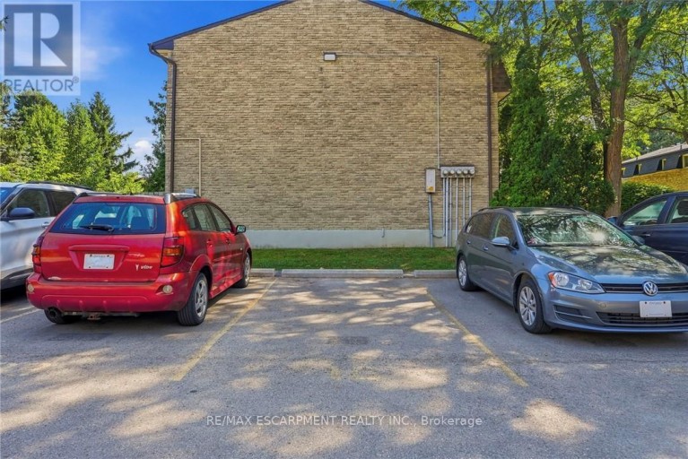 16 - 1420 GARTH STREET, Hamilton (Falkirk), Ontario, L9B1R6