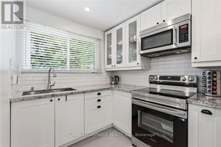 16 - 1420 GARTH STREET, Hamilton (Falkirk), Ontario, L9B1R6