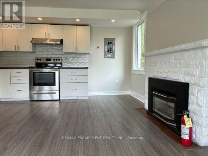 2 - 1031 FENNELL AVENUE E, Hamilton (Sunninghill), Ontario, L8T1R5