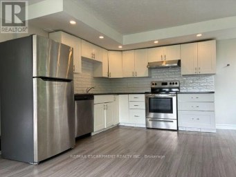 2 - 1031 FENNELL AVENUE E Hamilton (Sunninghill) Ontario photo 9