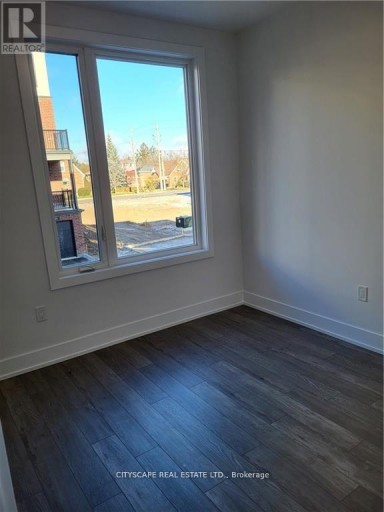 41 - 99 ROGERS STREET, Waterloo, Ontario, N2J1A4