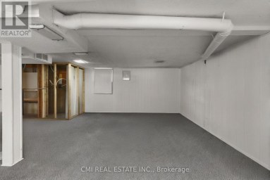 433 LYDIA STREET Sarnia Ontario photo 32