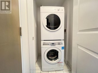 325 - 7 KENASTON GARDENS Toronto (Bayview Village) Ontario photo 13