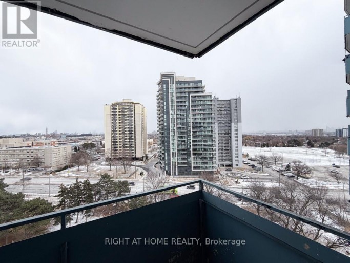 205 - 1440 LAWRENCE AVENUE W, Toronto (Maple Leaf), Ontario, M6L1B2
