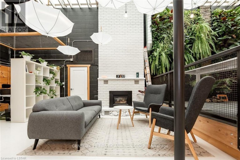 Atrium - 28 Princess Avenue, St. Thomas, Ontario (id X13614718)