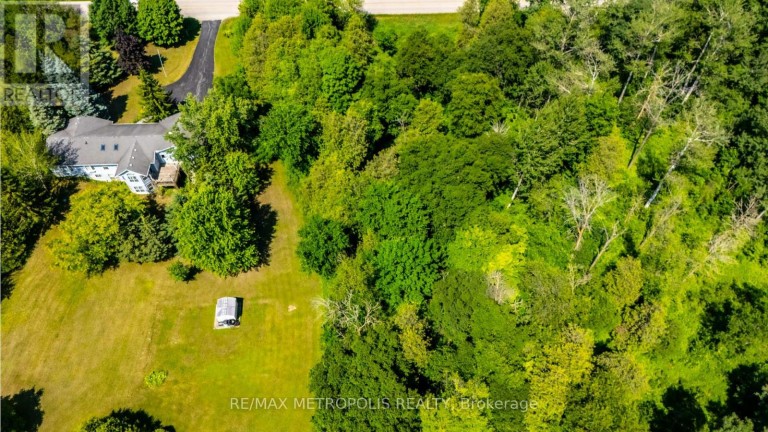 8232 CONCESSION ROAD 12, Mapleton, Ontario, N0G2K0