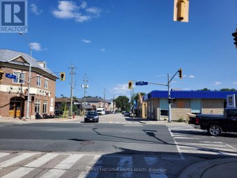 9 MAIN STREET N Hamilton (Waterdown) Ontario photo 1