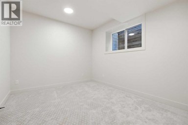 2131 29 Avenue SW Calgary Alberta photo 44