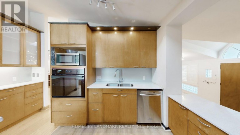 1 MALABAR PLACE, Toronto (Banbury-Don Mills), Ontario, M3B1A4