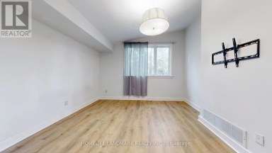 1 MALABAR PLACE Toronto (Banbury-Don Mills) Ontario photo 20