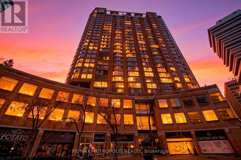 320 A - 1033 BAY STREET, Toronto (Bay Street Corridor), Ontario, M5S3A5