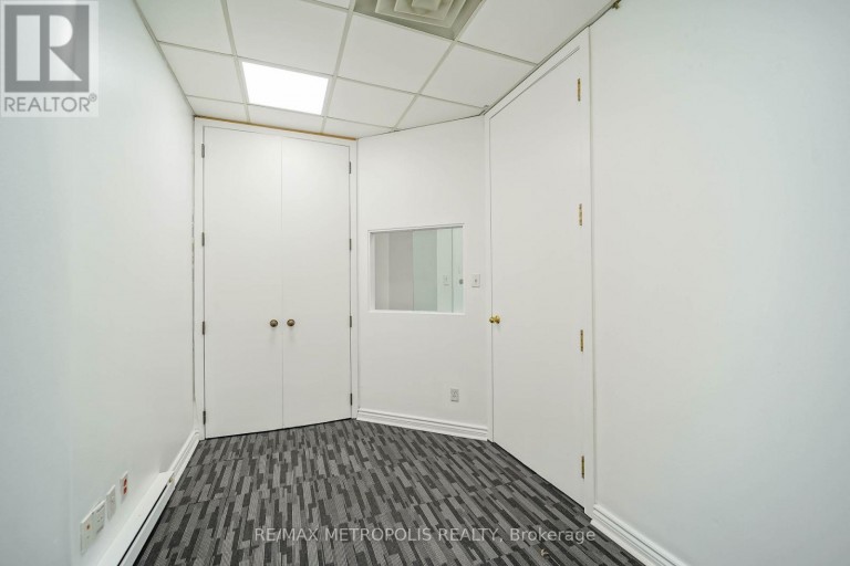 320 A - 1033 BAY STREET, Toronto (Bay Street Corridor), Ontario, M5S3A5