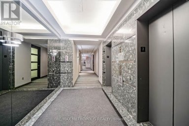 320 A - 1033 BAY STREET Toronto (Bay Street Corridor) Ontario photo 31