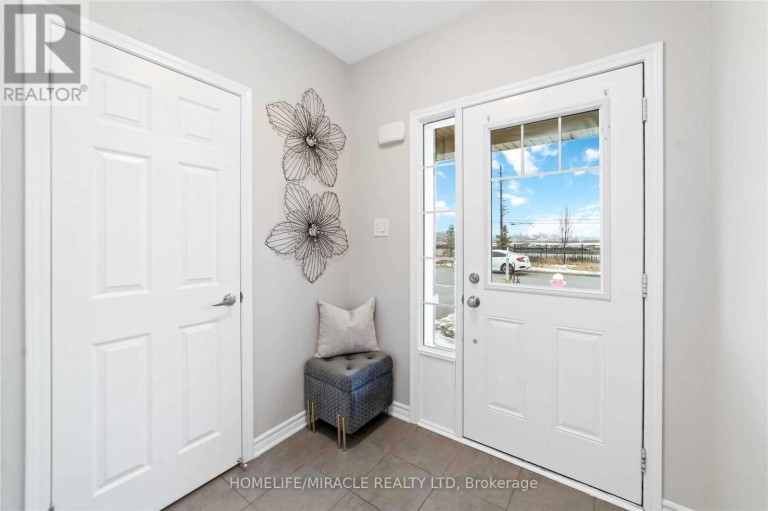 21 DONLAMONT CIRCLE, Brampton (Northwest Brampton), Ontario, L7A4T5