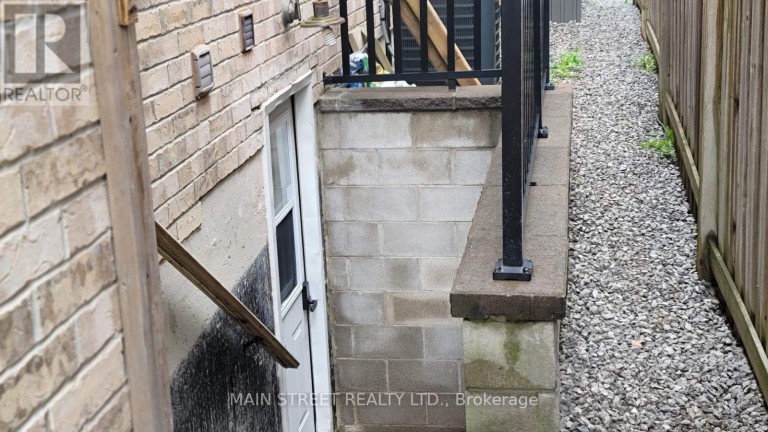 BASEMENT - 10 USHERWOOD STREET, Aurora, Ontario, L4G7W6
