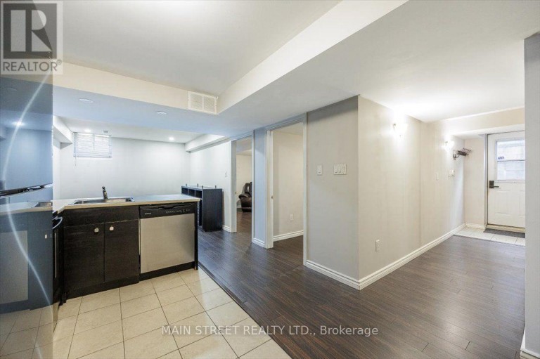 BASEMENT - 10 USHERWOOD STREET, Aurora, Ontario, L4G7W6