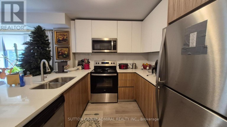 202 - 293 VIEWMOUNT AVENUE, Toronto (Yorkdale-Glen Park), Ontario, M6B3H8