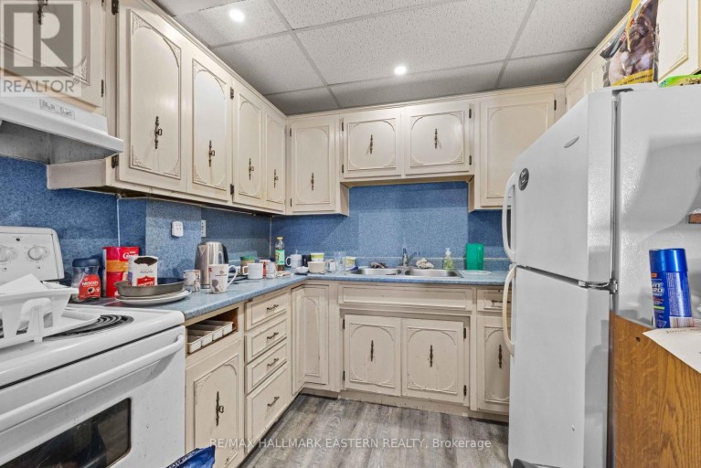 220 DUBLIN STREET, Peterborough (Town Ward 3), Ontario, K9H3B7