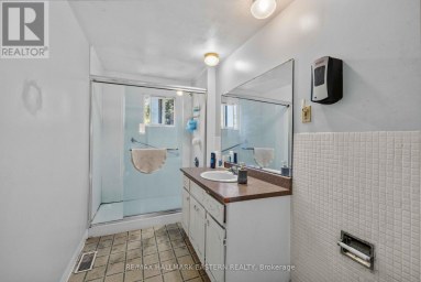 220 DUBLIN STREET Peterborough (Town Ward 3) Ontario photo 11