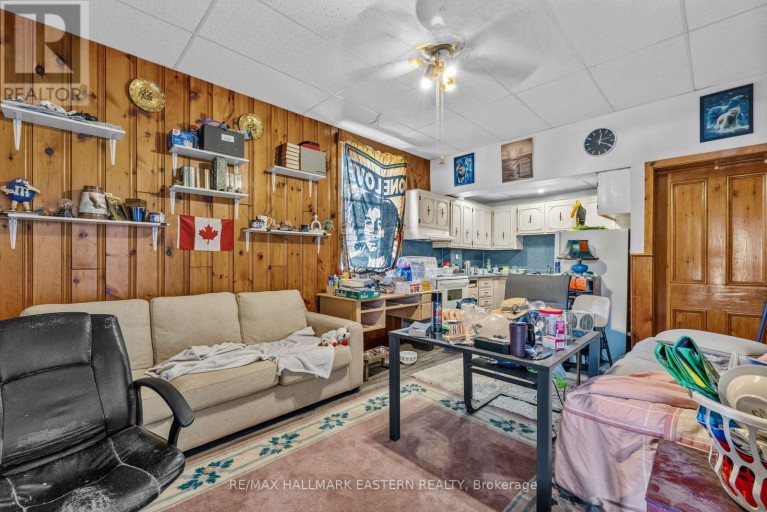 220 DUBLIN STREET, Peterborough (Town Ward 3), Ontario, K9H3B7