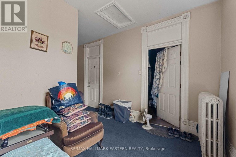 220 DUBLIN STREET, Peterborough (Town Ward 3), Ontario, K9H3B7