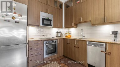 0124 - 55 ANN O'REILLY ROAD Toronto (Henry Farm) Ontario photo 18