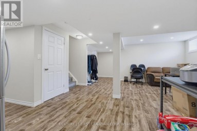 2023 JUBILEE DRIVE London North (North E) Ontario photo 38