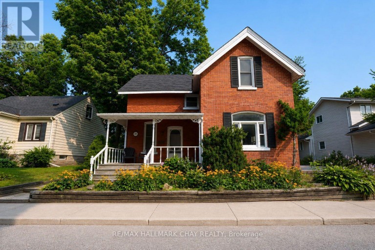 34 NORTH STREET N, Barrie (Wellington), Ontario, L4M2R9