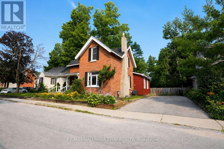 34 NORTH STREET N, Barrie (Wellington), Ontario, L4M2R9