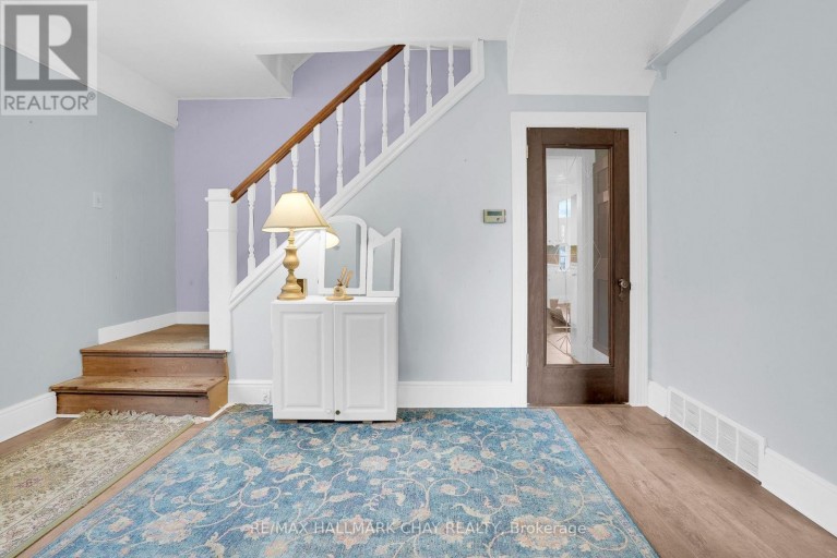 34 NORTH STREET N, Barrie (Wellington), Ontario, L4M2R9