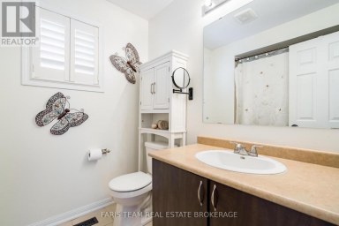 111 MONARCHY STREET Barrie (Innis-Shore) Ontario photo 25