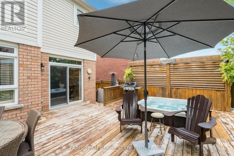 111 MONARCHY STREET, Barrie (Innis-Shore), Ontario, L4M0E3