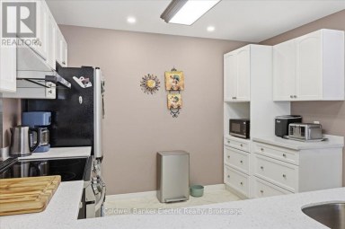 13 - 877 WENTWORTH STREET Peterborough (Otonabee Ward 1) Ontario photo 12