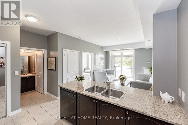 107 - 5020 CORPORATE DRIVE, Burlington (Uptown), Ontario, L7L0H7