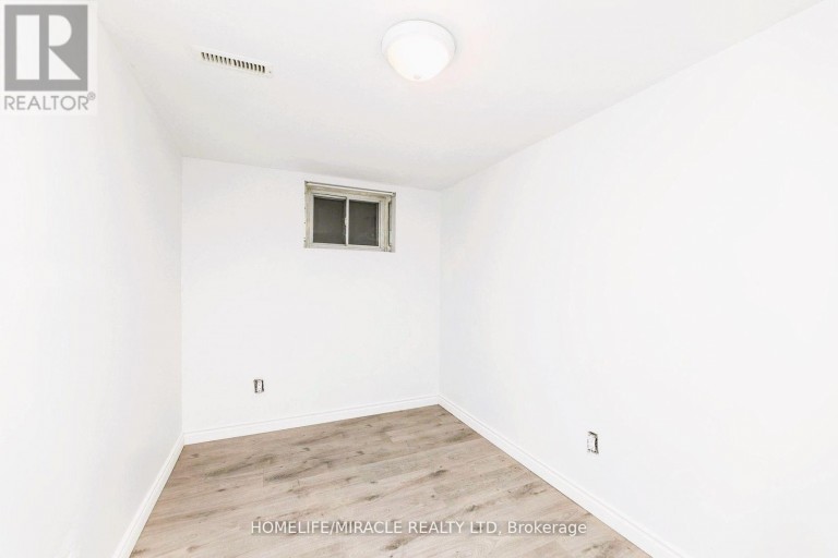 BSMT - 1251 WARDEN AVENUE, Toronto (Wexford-Maryvale), Ontario, M1R2R4