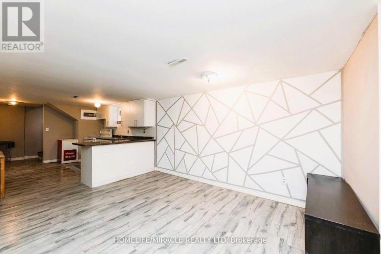 BSMT - 1251 WARDEN AVENUE, Toronto (Wexford-Maryvale), Ontario, M1R2R4