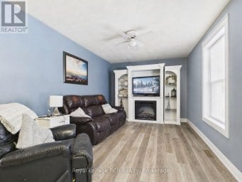 96 JAMES STREET North Huron (Wingham) Ontario photo 4