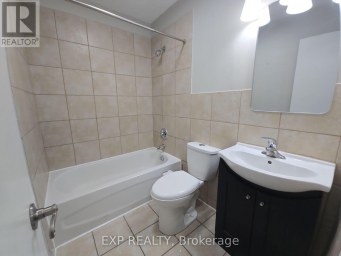 MAIN LEVEL - 87 WELLINGTON STREET E Brampton (Downtown Brampton) Ontario photo 17